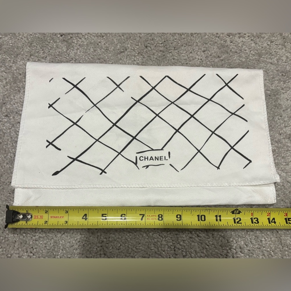 CHANEL dust bag